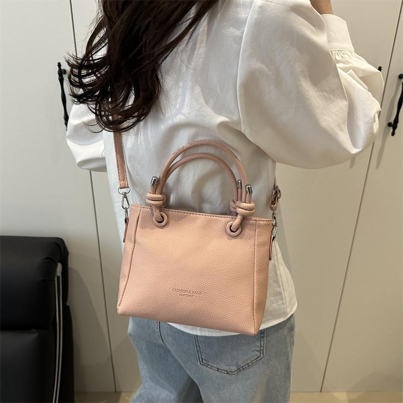 Premium Sense Niche Bag Women's 2025 New Spring and Summer Versatile Messenger Bag Popular Handbag Bucket Bag