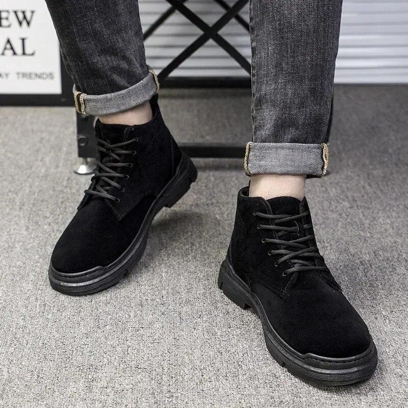 Klassiske vintagestøvler for menn Trend Utendørs High Top Mote britiske korte støvler Reise Fjellklatring Fritidssko