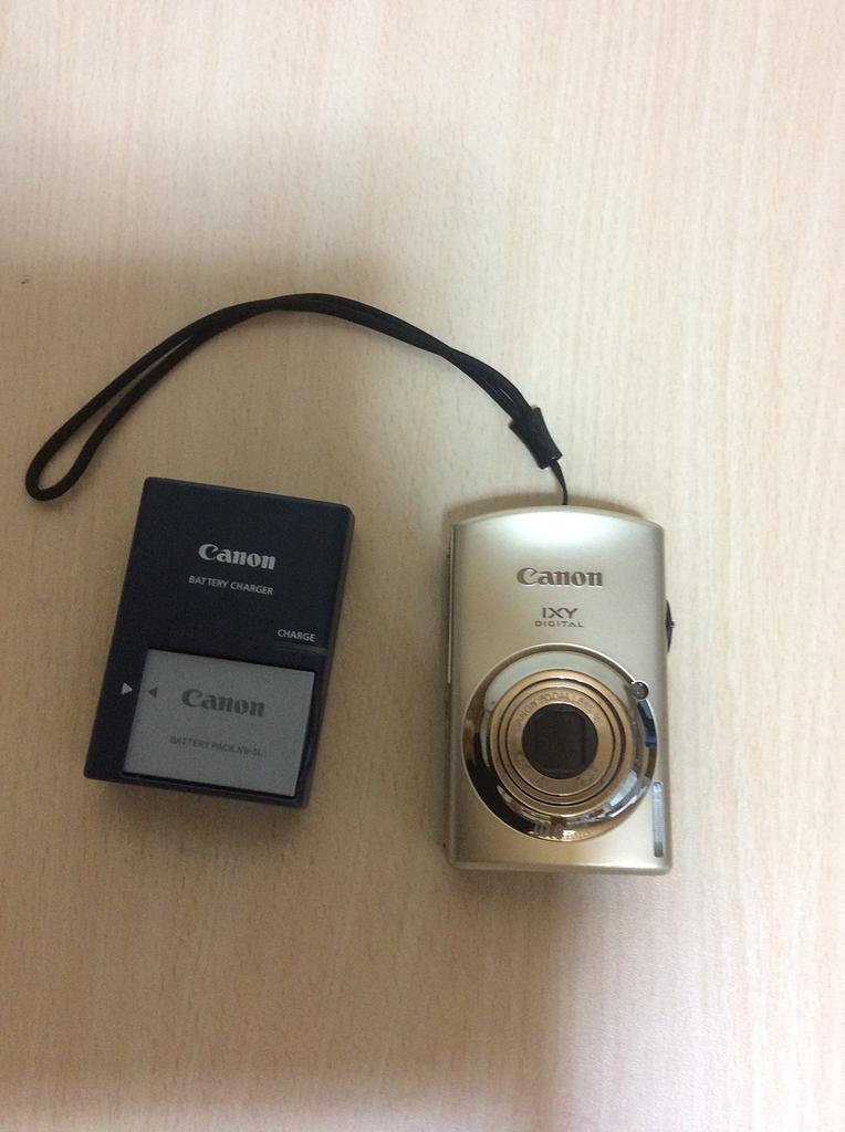 CANON IXY DIGITAL 920 IS ゴールド Canon IXY 920 IS Gold Compact Digital Camera English