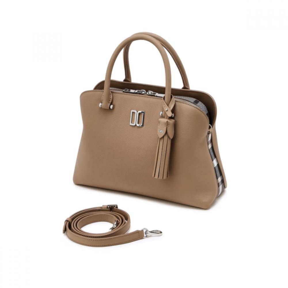 Dcba6e760i2 [tartan Combi] Beige Dd Logo Leather Tote Bag