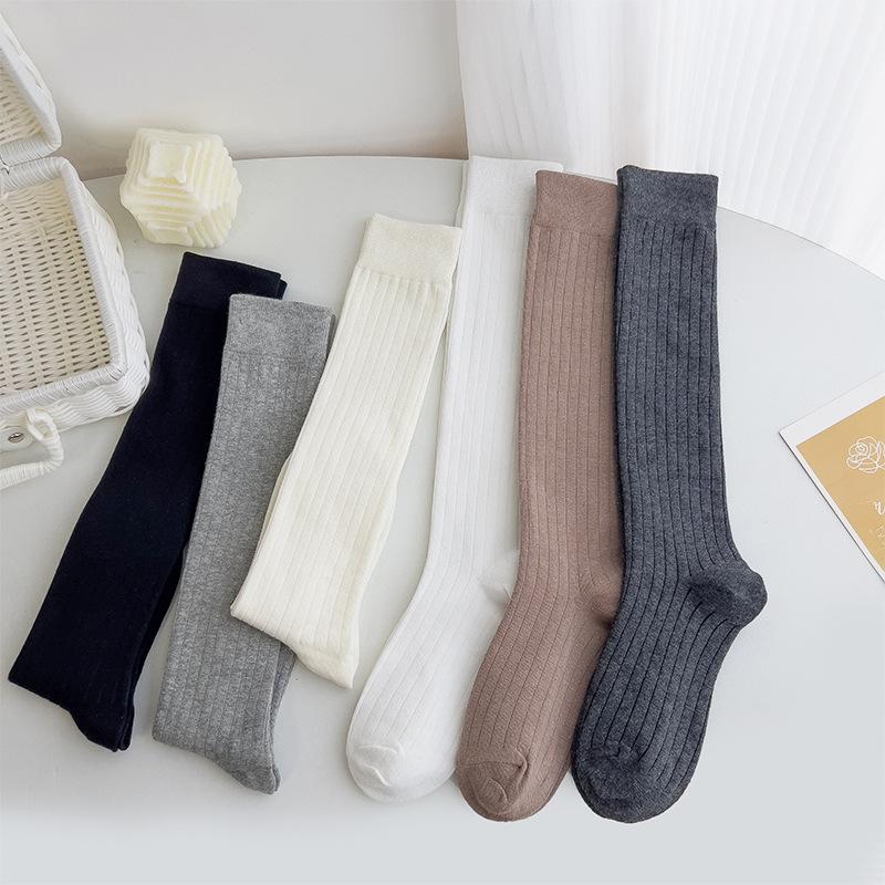 Damen Frühling und Sommer Einfarbig Vertikale Rippe Dünn Atmungsaktiv Lange Beinsocken