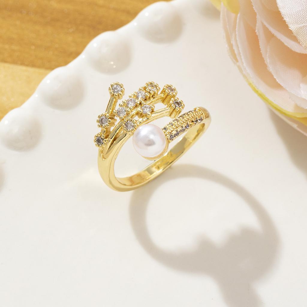 Fashion Design, Pearl Open Ring, Women's Light Luxury, Elegant and High-end Temperament, Full of Diamonds, Zircon Ring.