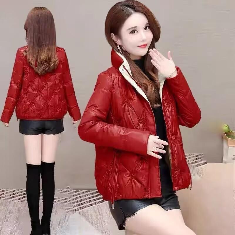 

Женский короткий пуховик новые зимние модели легкий пух белой утки модный воротник-стойка куртка на выход прилив XXXL135-77.5 kg красный