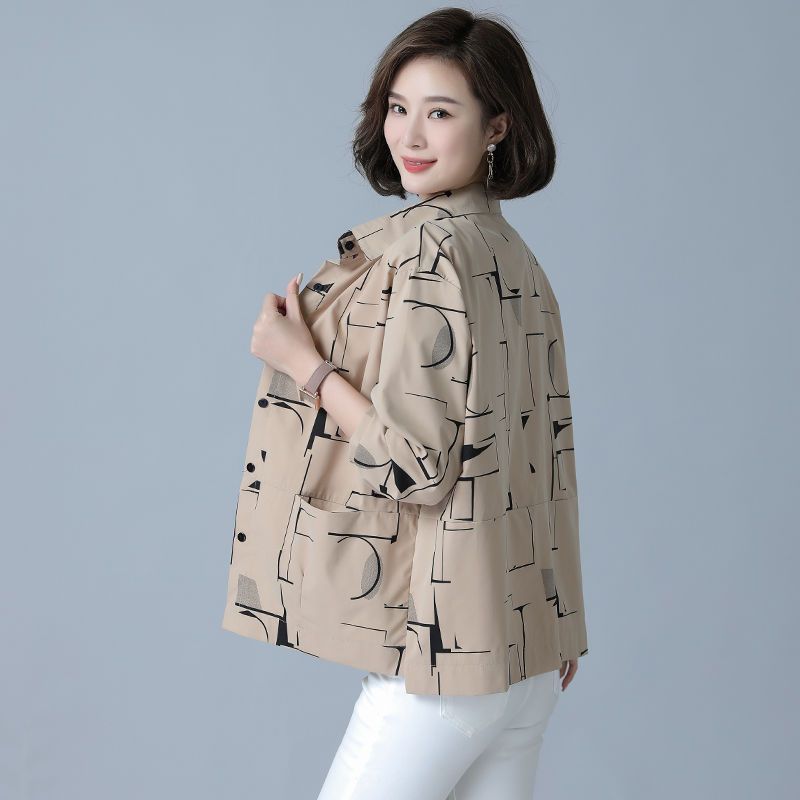 Middle-aged and elderly fashion loose large mother spring coat trench coat middle-aged and elderly coat women's foreign style coat