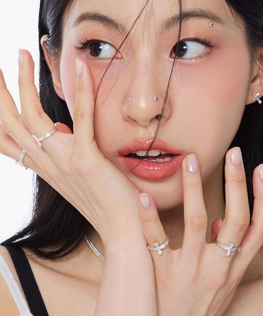 Nimbus Shine Cross Slim Ring