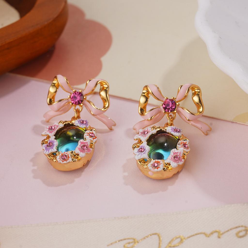 New Spring Pearl Flower Earrings Niche Design Premium Earrings 2026 Enamel Temperament Non-collision Earrings