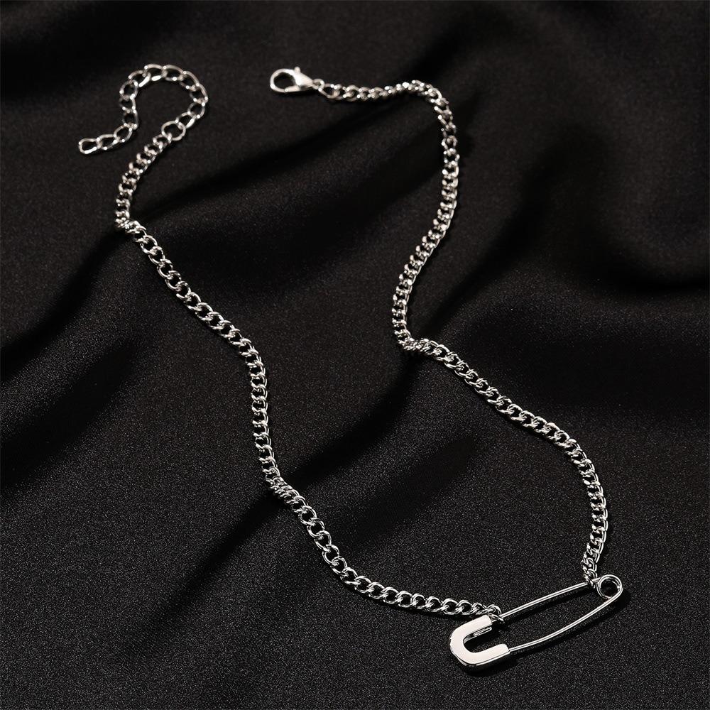 1pc Creative Pin Necklace with Unique Design, Simple Hairpin Collarbone Chain, Cool and Personal Pendant for Couples