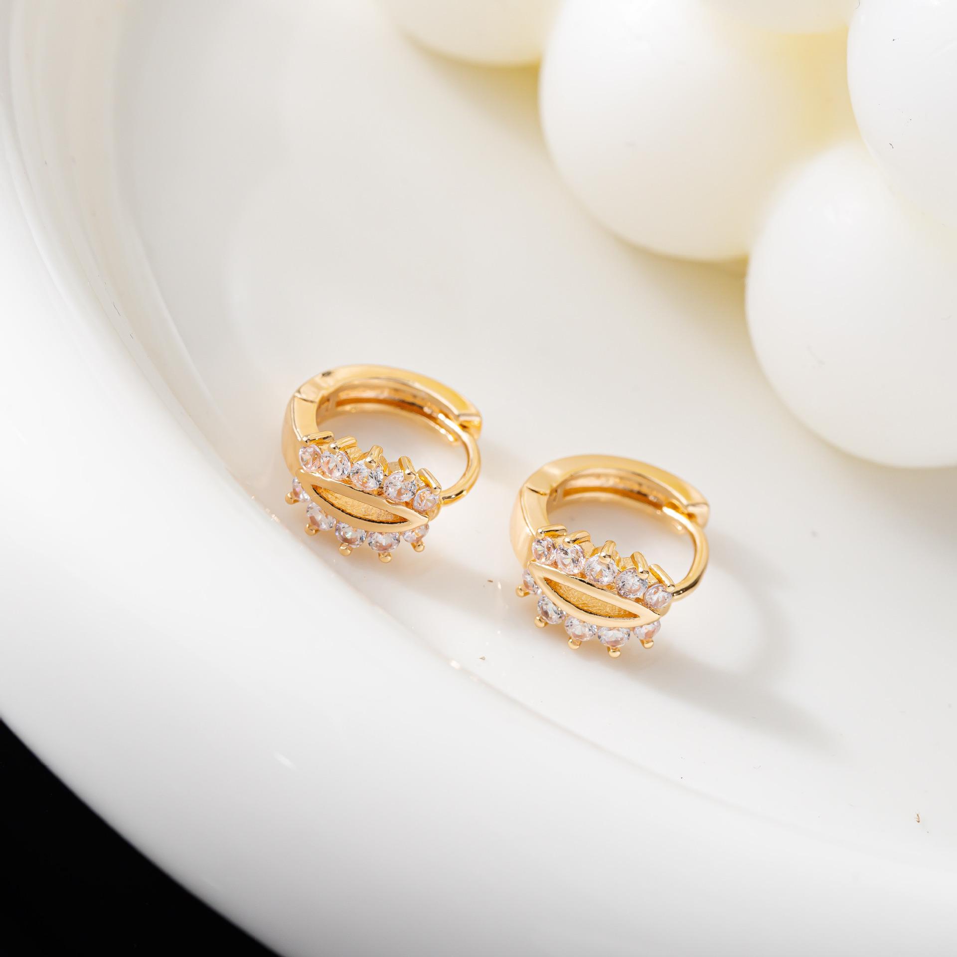 Korean Style Double Row Zirconia Stud Earrings for Women - Elegant Silver Needle Design