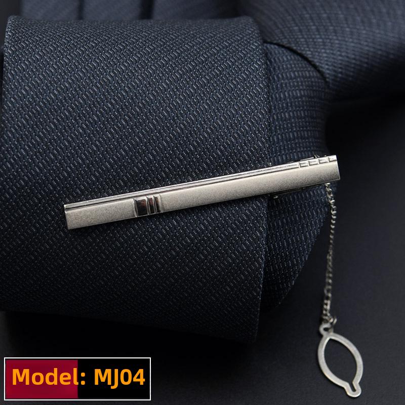 Silberne Krawattenklammer für Herren – formelles, schlichtes, professionelles Accessoire