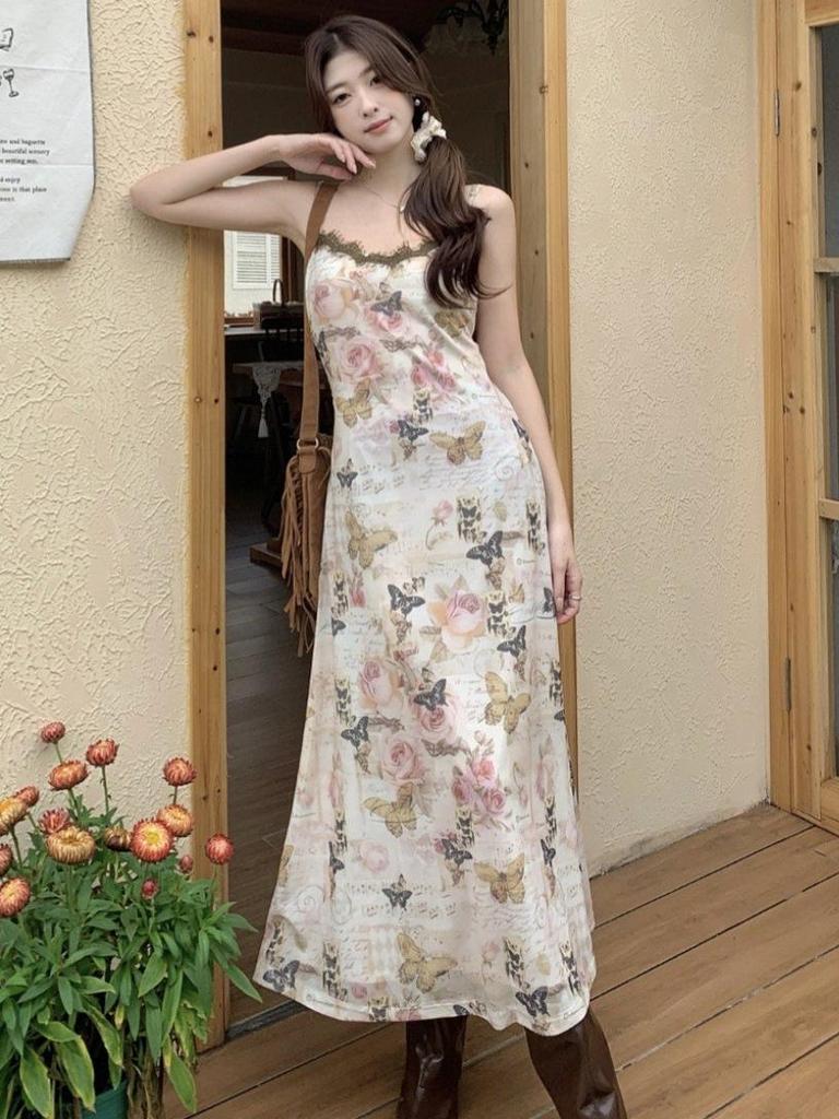Butterfly Floral French Camisole Dress: V-Neck, Slim Fit, Cinched Waist, Bodycon Long Dress - Perfect for Summer Vacation.