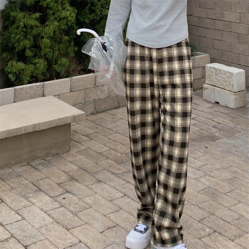Pantaloni caldi di peluche alla moda pantaloni in pile di agnello scozzesi spessi pantaloni invernali a gamba larga larghi casual streetwear coreano studentessa