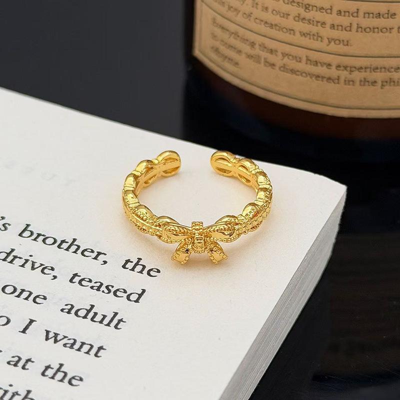 Средневековая винтажная мода Ретро Геометрический Циркон Индивидуальность Открытое кольцо Женское Холодный ветер Нишевый дизайн Кольцо Adjustable opening