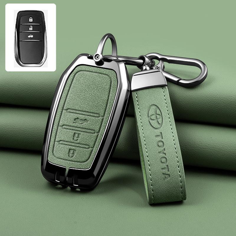 Car Key Case Cover for Toyota Land Cruiser 200 Prado Crown TLK 200 Yaris Cross Hilux Innova Rav4 Fortuner Camry 55 50 Keychain
