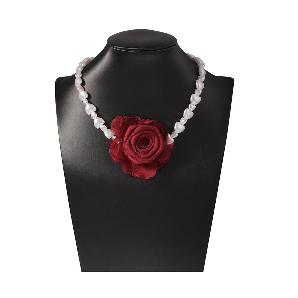 French light luxury romantic Valentine's Day imitation pearl fabric exaggerated rose necklace niche high-end design sense