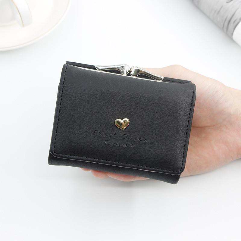 Ladies Wallet Short Card Holder Pu Material With Heart Pattern For Daily Use