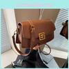 Vintage Small Shoulder Bag For Women 2023 New High-end Versatile Crossbody Bag Urban Minimalist Style Light Brown