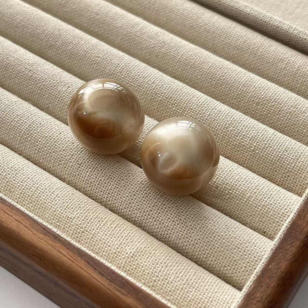 Элегантные серьги «Кошачий глаз»: Французская ретро коллекция Майяр Осень/Зима, Простой большой круглый дизайн, Универсальные высококачественные украшения.