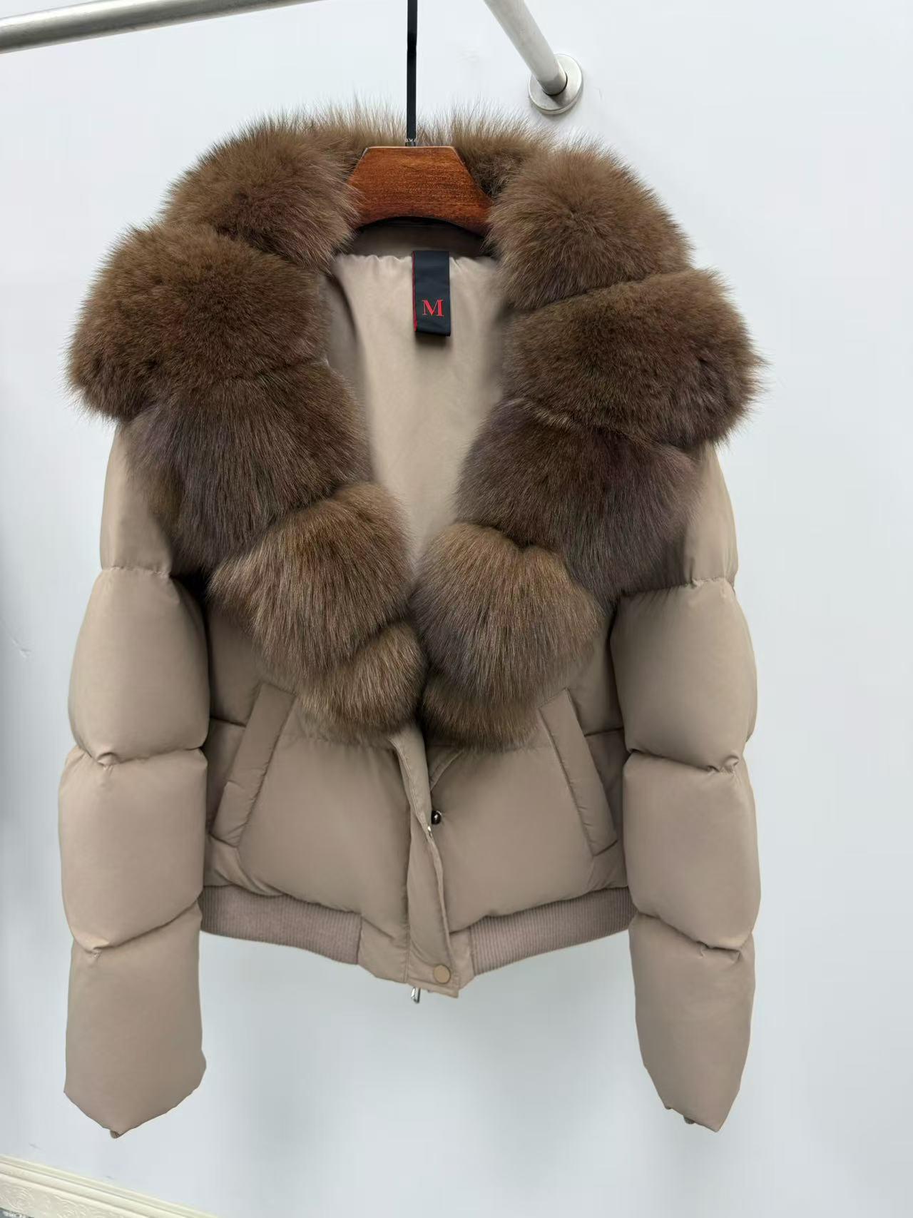 Women`s High-End Winter Down Jacket with