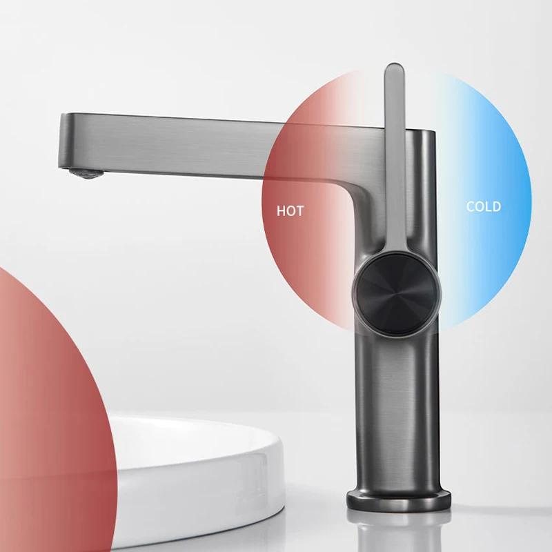 Basin Faucet Bathroom Washbasin Water Mixer Taps Hot Cold Water Basin Sink Tap Bathroom Faucet Tap Gold Black Chrome Faucet