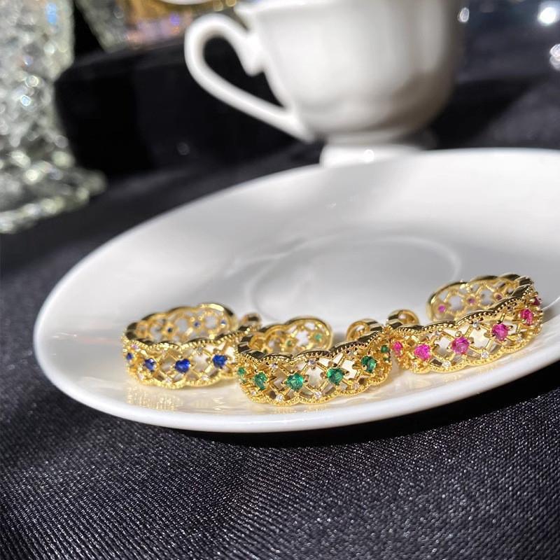 Stunning French Grooved Gold Plated Ring For Women With Unique Design And Green Quartz