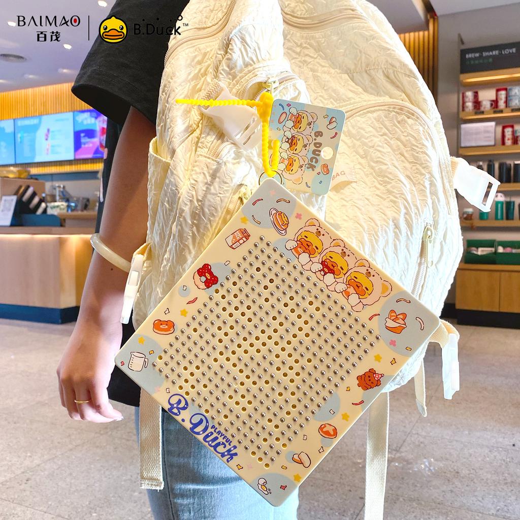 B. Duck Little Yellow Duck Large Magnetic Steel Ball Drawing Board Unzip Keychain Fun Keychain Pendant