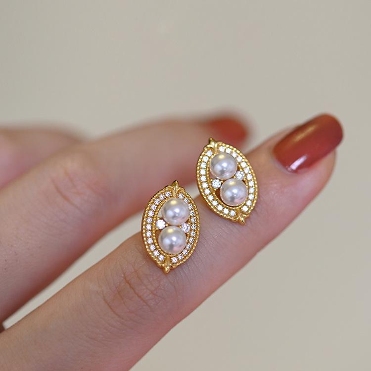 

Вдохновленный модой роскошный стиль: Универсальные серьги-пусеты из стерлингового серебра S925 с золотым покрытием и жемчугом для женщин 925 Sterling Silver золотой