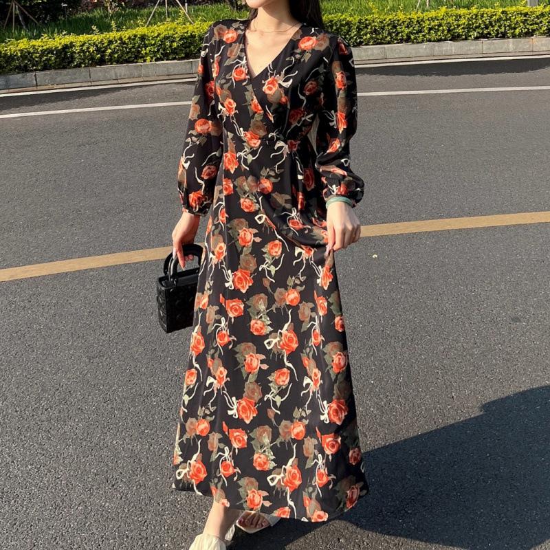

2025 Autumn Floral Dress: Elegant French Style Skirt for a Fresh and Sweet Look 4XL чорний