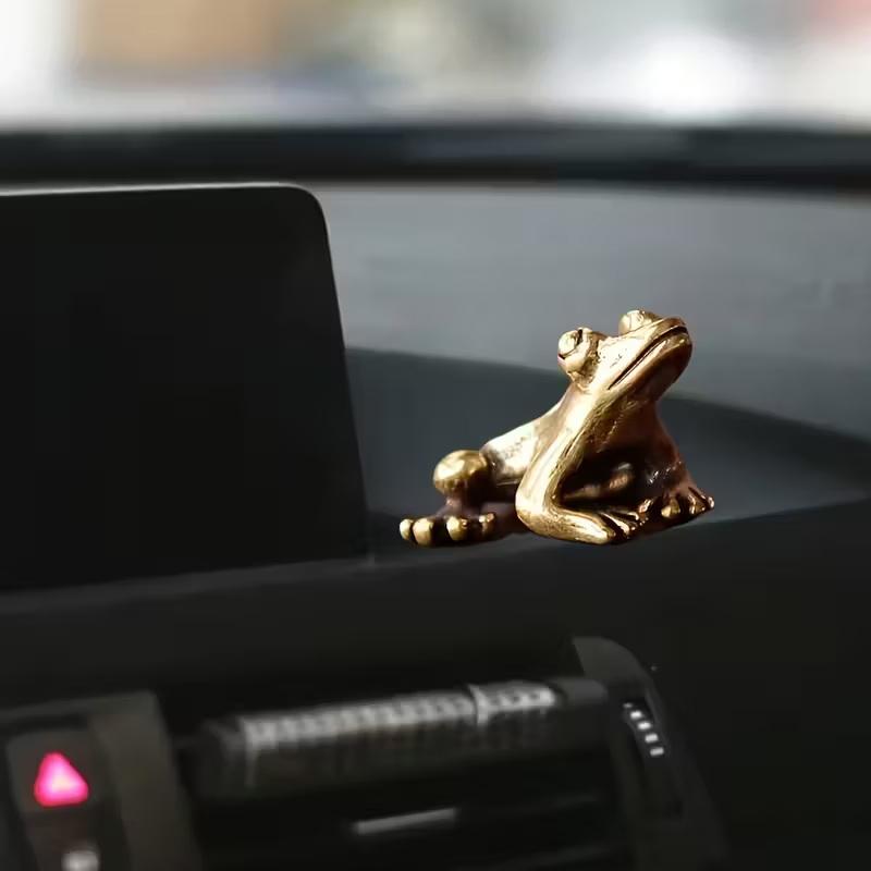 Estátua de Sapo de Latão Vintage Decoração de Sapo Pose Contemplativa Charmosa Ornamento de Mesa Pet de Chá Estatueta Decoração para Casa Escritório
