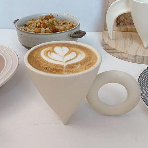

Simple Ceramic Coffee Cup Delicate Latte Art Coffee Mug English Afternoon Tea Tea Set Breakfast Milk Oatmeal Mug Birthday Gift 220ML