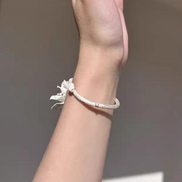 New Chinese style cold white white rose open bracelet women's light luxury high value temperament fashion exquisite versatile bracelet