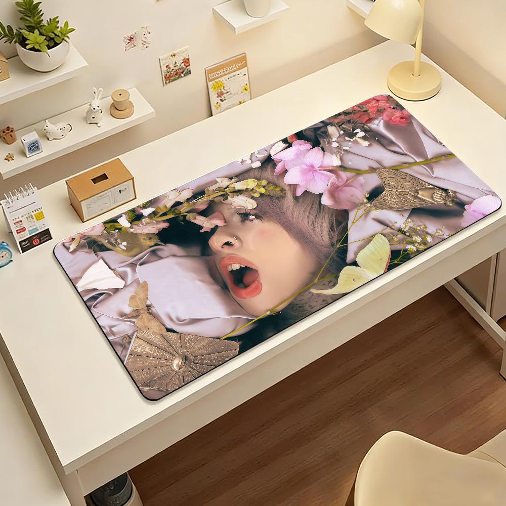 Desk Mat Large Gaming Mouse Pad Antislip Stitched Edges Fantasy Art Print Nonslip Desk Pad for Home Office Gaming Setup