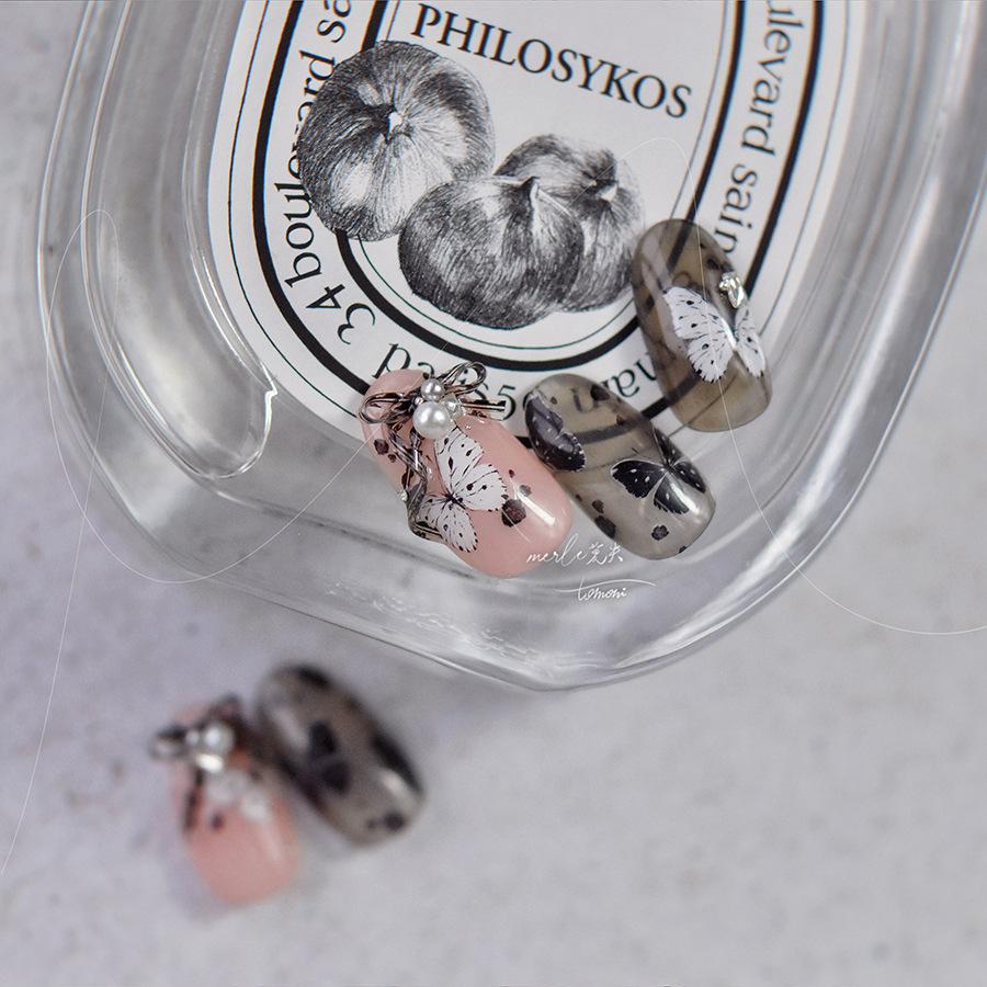 Тонкая жесткая наклейка для ногтей в виде бабочки в стиле ретро своими руками креативное — фото 7