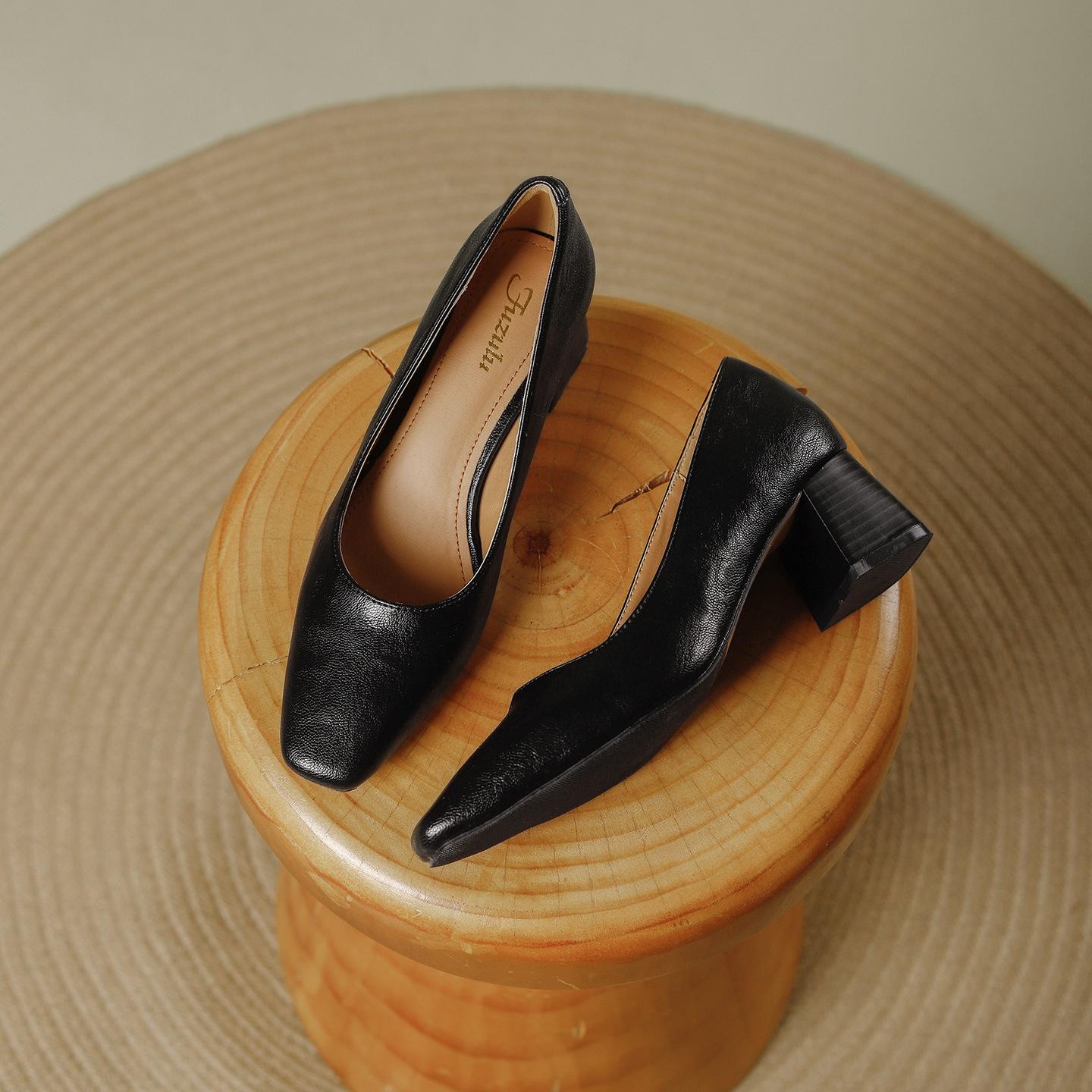 

Ретро квадратный носок туфли на высоком каблуке женские весна и осень новый модный и элегантный стиль для поездок на работу универсальные легкий вырез темперамент однотонные 34 чёрный