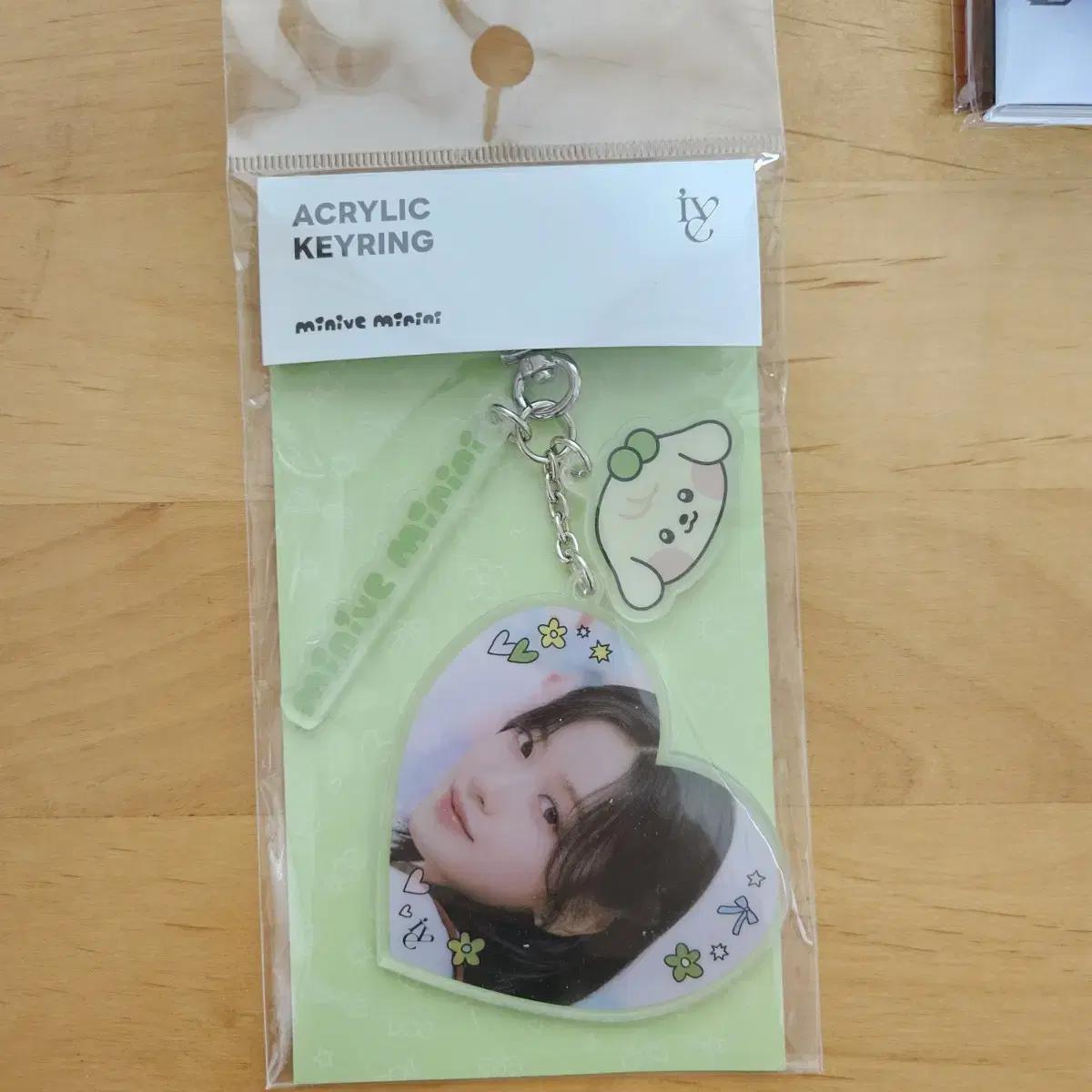 

Unopened) Ive Ive An Yu-jin Minav Acrylic Keyring