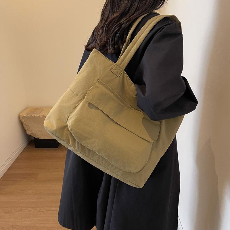 Fashion Versatile Handbag Large Capacity Bag Women's Commuter Nylon Bag Student Class Shoulder Bag Personalized Tote Bag