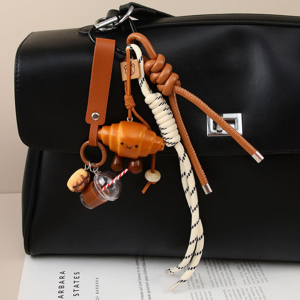 Creative Ins Wind Alkaline Water Bread Pendant Pendant, Fashion Versatile Personalized Bag Pendant Keychain Female