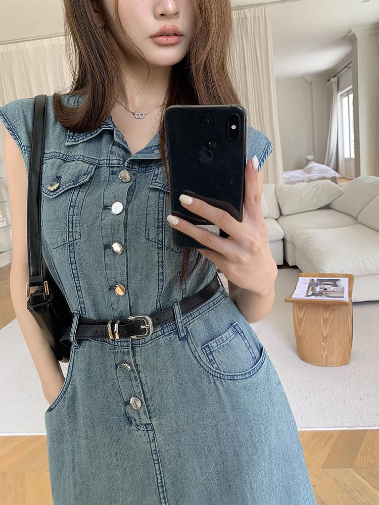 2026 Spring/Summer Women's Retro Sleeveless Denim Dress with Belt