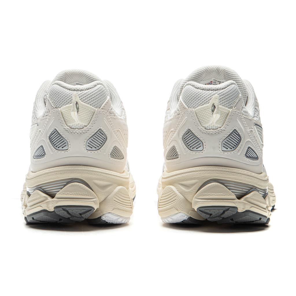 Li Ning Fuyiao 2.0 Classic Retro Double Cushioning Stable Support Non-Slip Wear-Resistant Low-Top Running Shoes Women Running Shoes White ARXU002-11
