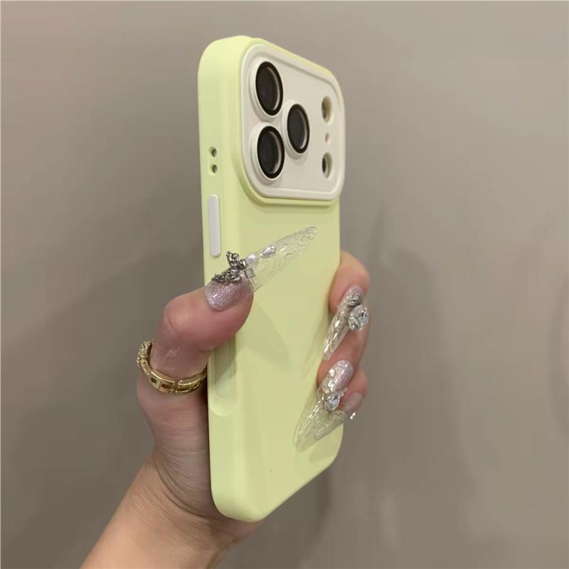 The New All-inclusive Color Contrast Lens Is Suitable for Apple iPhone 17Promax Mobile Phone Case 17 Liquid Silicone Anti-drop.