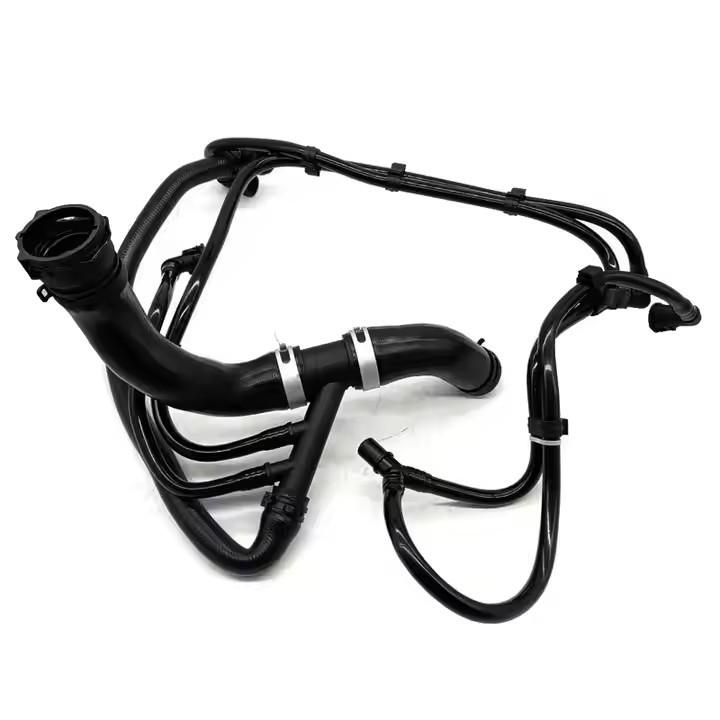 Upper Radiator Hose LR034637 for Land Rover Range Rover Sport/Discovery 5
