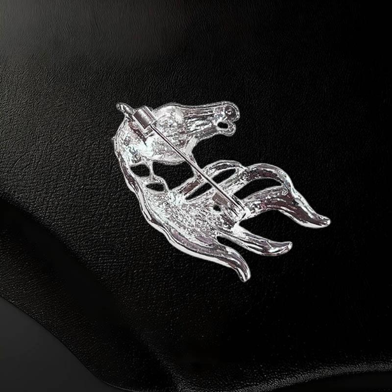 Minimalist Equestrian Themed Brooch Polished Alloy Construction Versatile Wear For Parties And Work Environments