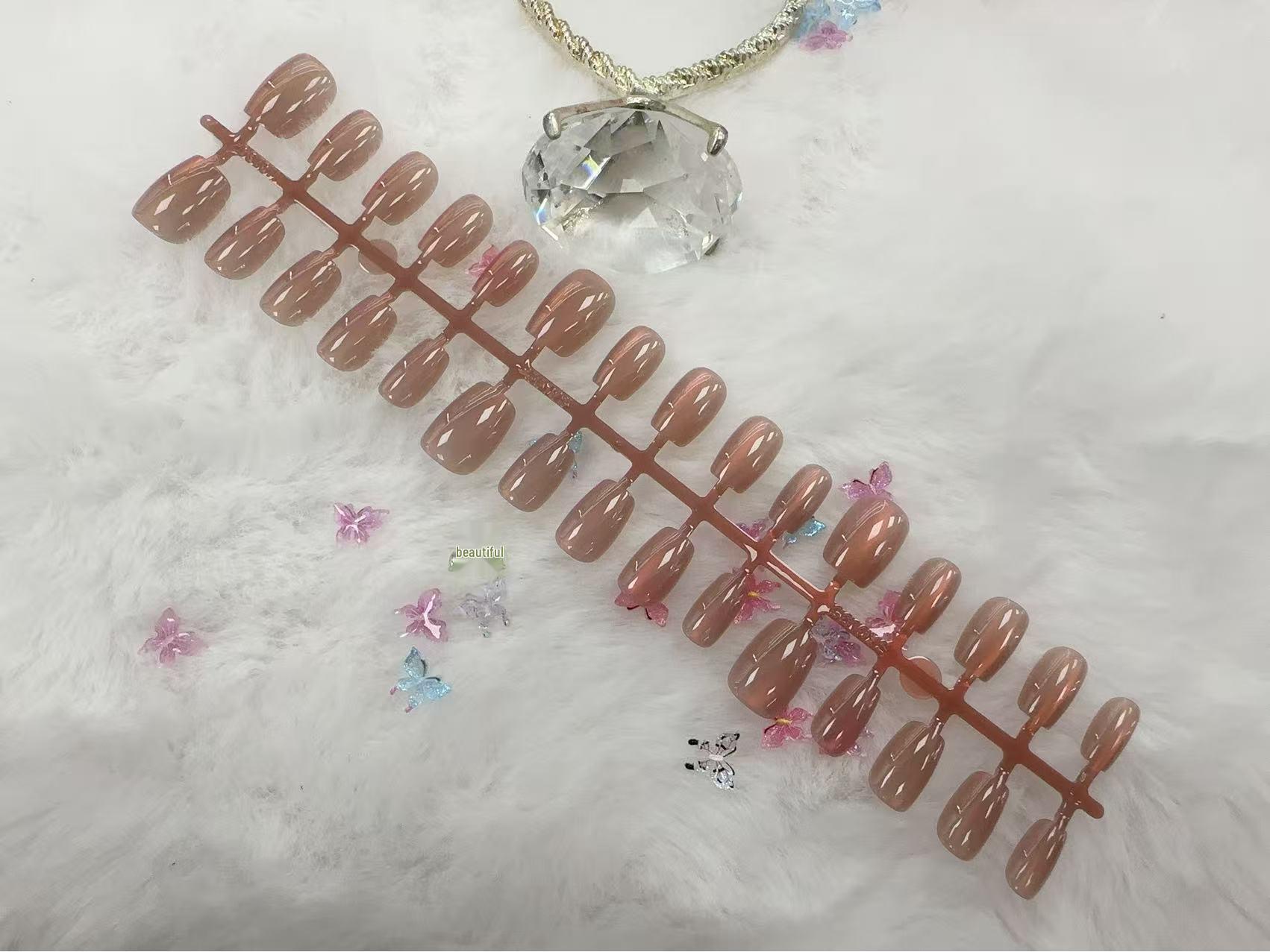 

Радужные ногти «кошачий глаз» Аврора, накладные ногти, вишнево-белый лунный маникюр