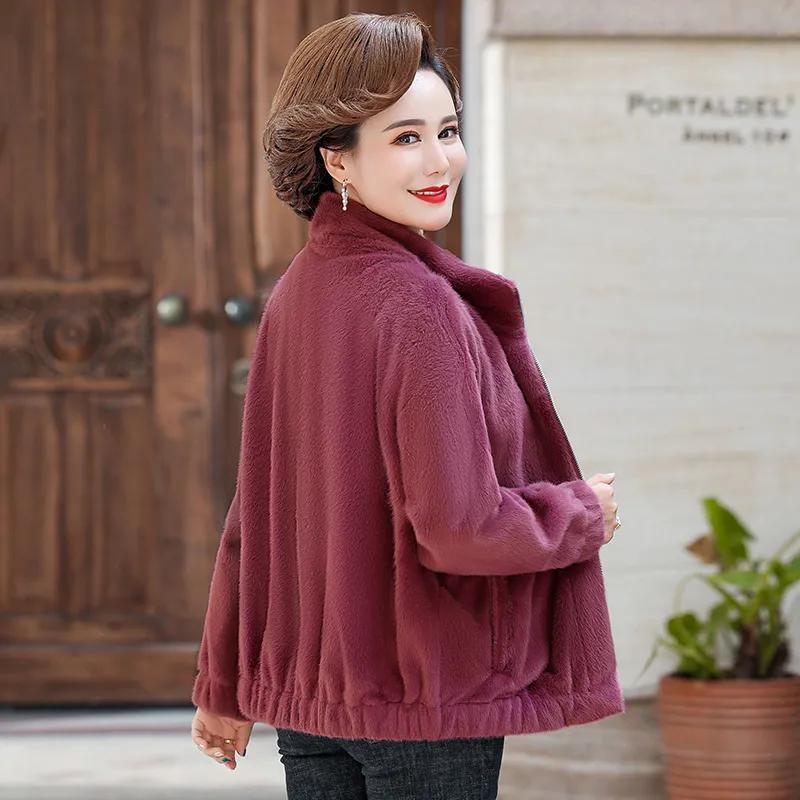 Mother's Winter Coat Plus Velvet Thick Fur One-piece Top Women's Fashion Warm Cotton Clothes Short Section