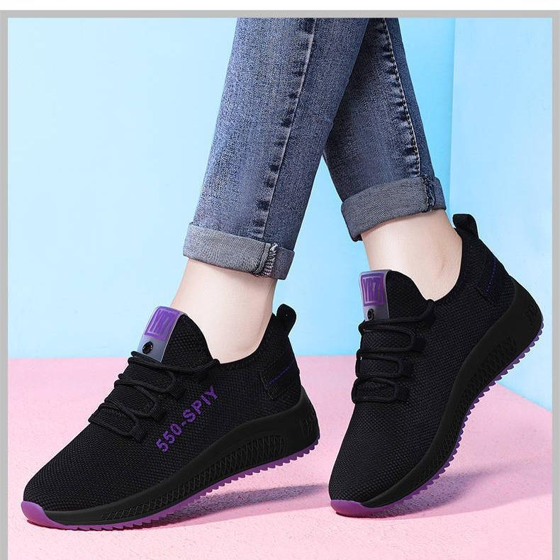 New old Beijing cloth shoes walking shoes soft sole non-slip mother sneakers breathable mesh shoes women's fashion casual shoes
