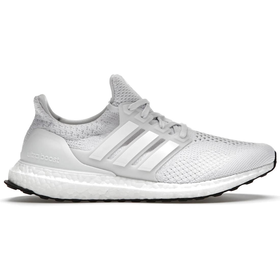 

Кроссовки adidas Ultra Boost DNA 5.0 Облачно-белые с черной подошвой(GV8740) 44