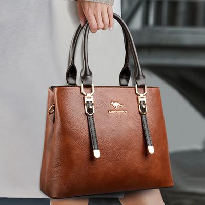 Crossbody kabelka Female Atmosphere Matka stredného veku Kabelka cez rameno Dámska kabelka