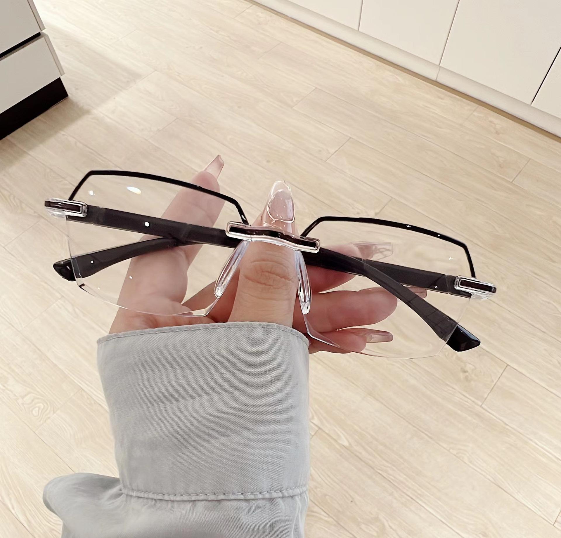 

New Half Frame Cutting Edge Intelligent Zoom Presbyopia Glasses For Men And Women Ultra Light Large Frame Presbyopia Glasses Intelligent Zoom