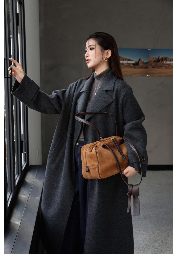 Suede Plush Large Bowling Bag 2026 - Elegant Retro Boston Style Shoulder Bag for Women