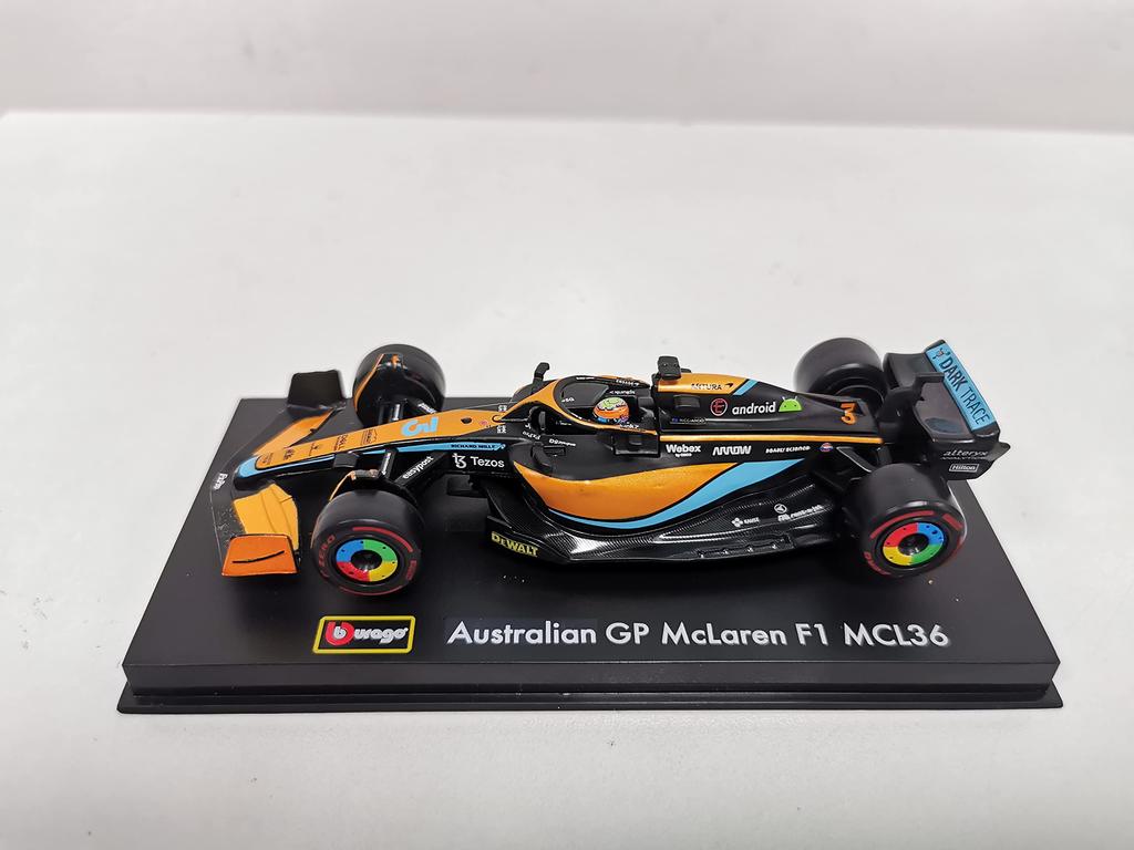 Bburago 1:43 Signature Series 2022 F1 McLaren MCL36 Daniel Ricciardo Race Sports Car Diecast Model