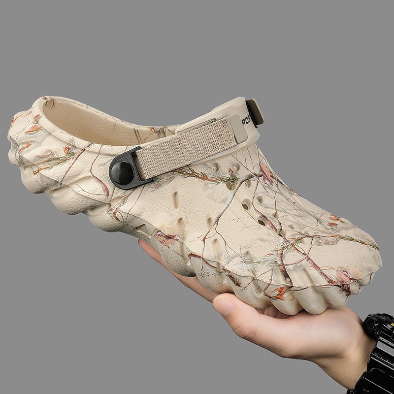 Fashionable Large-size Hole Shoes for Men Wearing Casual Bag-toe Slippers for Outdoor Trendy Men's Beach Shoes